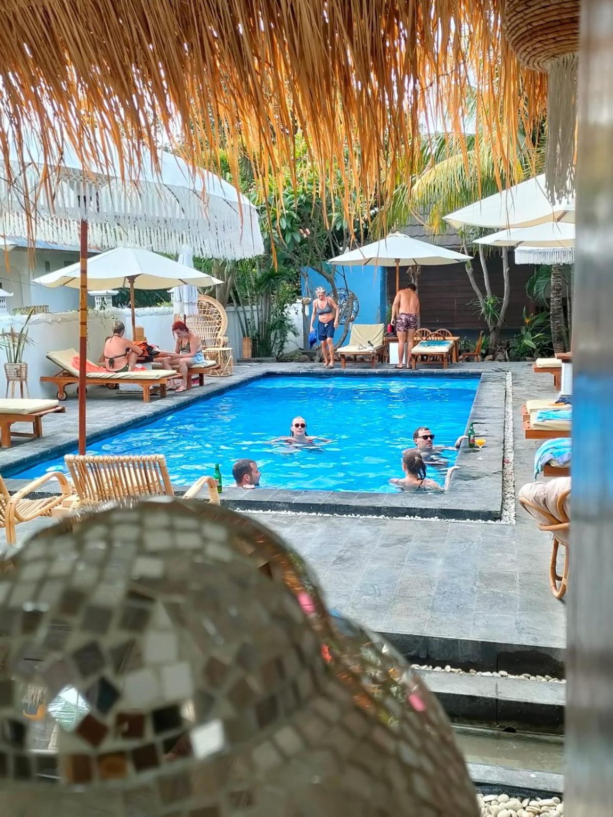 Color Cottage Gili Air Buitenkant foto